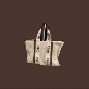 Chloe Large Woody Shearling Tote Bag